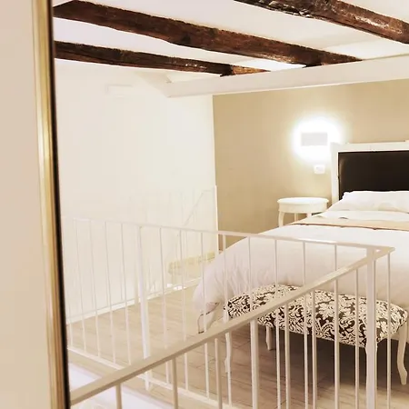 Carlotta Apartment Naples